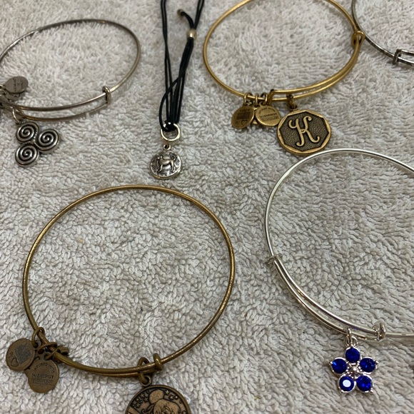 Alex And Ani Lot Of 10 Bangles 1 Cord - Picture 2 of 16